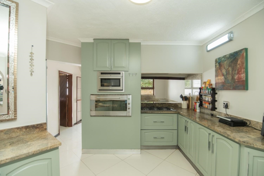 6 Bedroom Property for Sale in Walmer Heights Eastern Cape